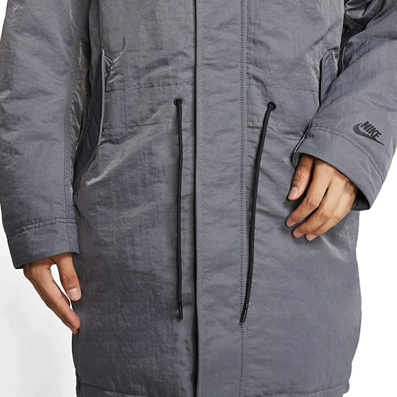 N I K E DOWN-FILL PARKA JACKET - Picture 2 of 4